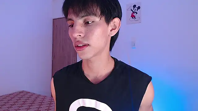 andrew courtzz online show from May 2026 06:38:02 PM