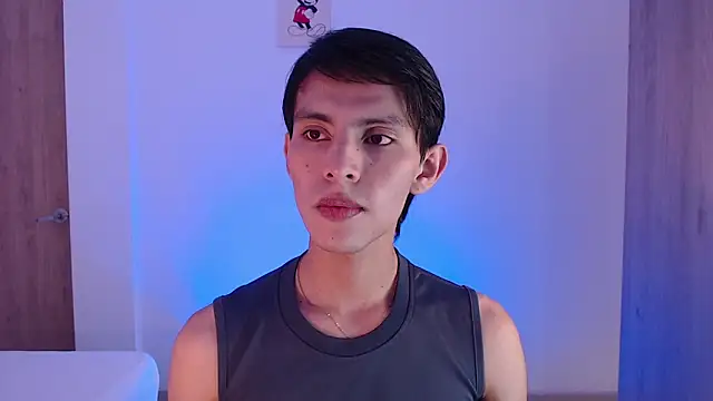 andrew courtzz online show from May 2026 07:23:02 PM