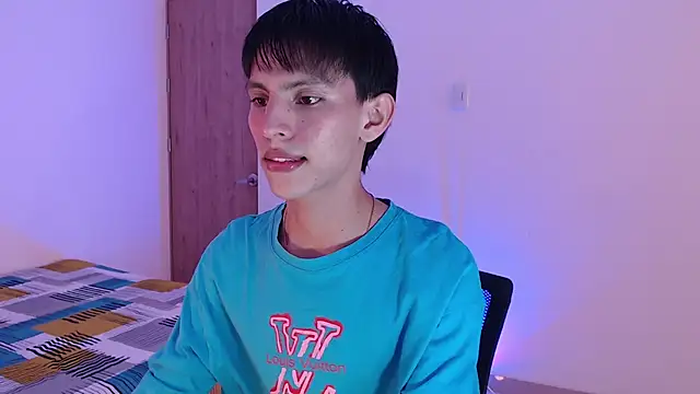 andrew courtzz online show from April 2026 07:53:02 PM