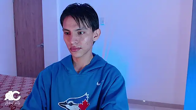 andrew courtzz online show from March 2026 07:59:01 PM