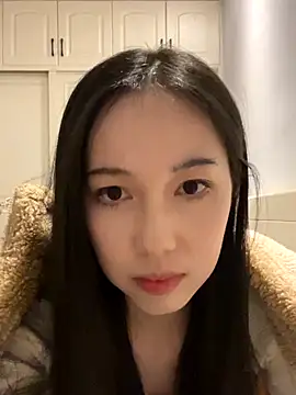 Snapshot of DD-52 chatting on December 2025 10:25:01 AM DD-52 online show from December 2025 10:25:01 AM