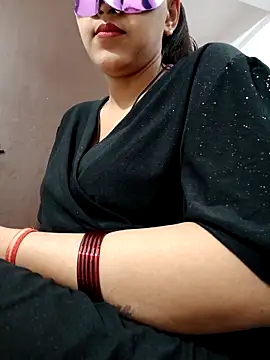 Shivani hotty online show from March 2026 03:35:02 PM