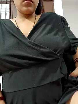 Shivani hotty online show from April 2026 04:09:01 PM