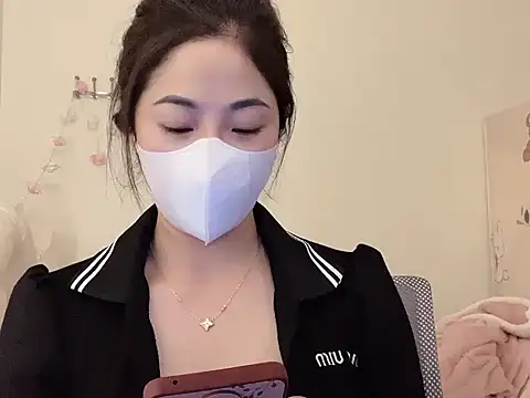 Mimy18 online show from February 2026 02:49:02 PM