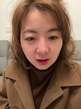 Snapshot of bibi347127 chatting on December 2025 09:03:01 AM bibi347127 online show from December 2025 09:03:01 AM