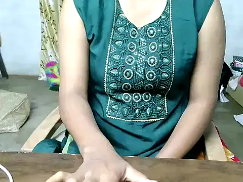 Snapshot of ishiii-69 chatting on December 2025 05:28:02 PM ishiii-69 online show from December 2025 05:28:02 PM