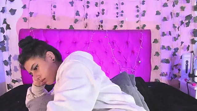 Natasha Nassty  online show from December 2025 05:12:01 AM