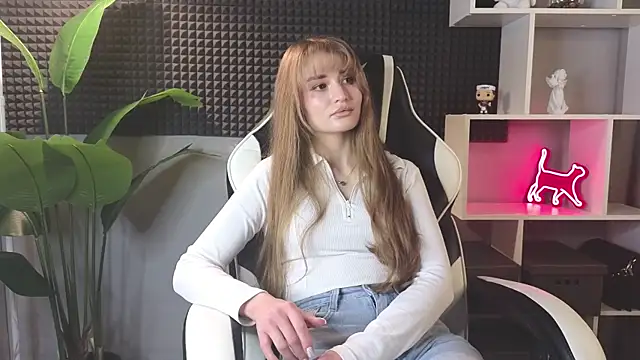 LyriaVespera online show from February 2026 09:09:02 AM