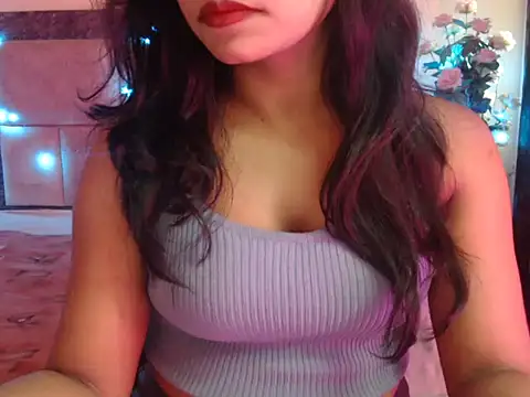 Lola Bebe online show from April 2026 04:47:01 AM