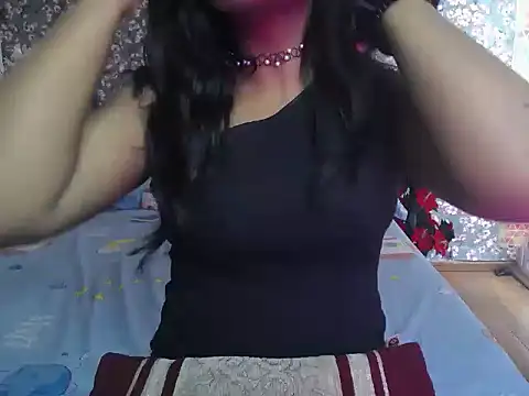 Lola Bebe online show from May 2026 05:44:02 AM