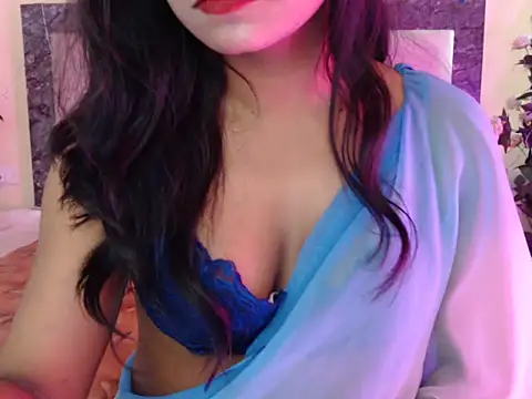 Lola Bebe online show from April 2026 05:13:01 AM