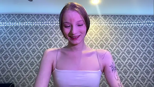 Cleonoth2o online show from December 2025 05:39:02 PM