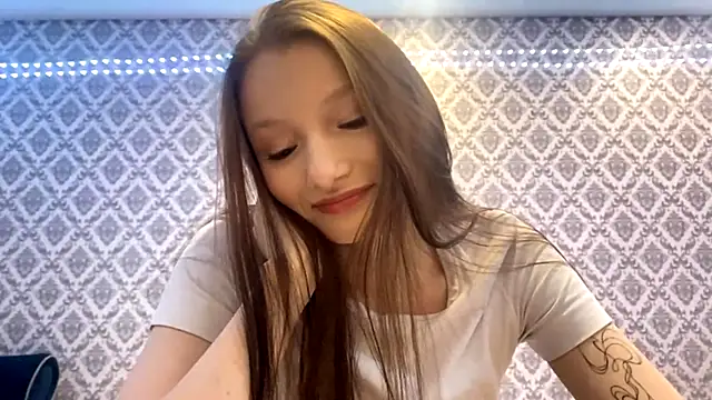 Snapshot of Cleonoth2o chatting on December 2025 06:39:02 PM Cleonoth2o online show from December 2025 06:39:02 PM