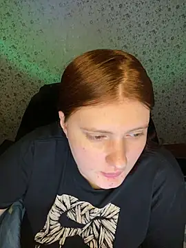 Snapshot of NicollVeys chatting on March 2026 03:08:01 PM NicollVeys online show from March 2026 03:08:01 PM