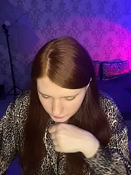 Snapshot of NicollVeys chatting on December 2025 12:10:02 AM NicollVeys online show from December 2025 12:10:02 AM