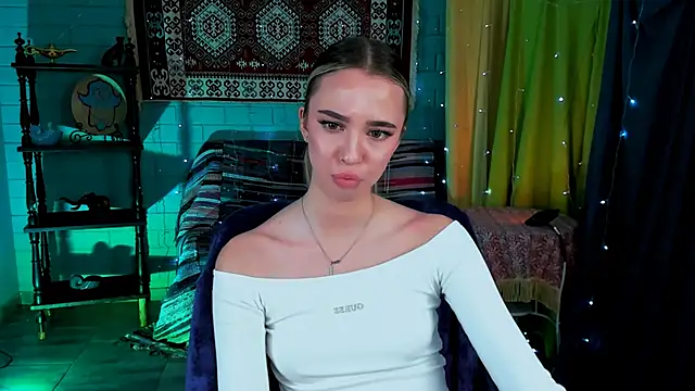 KimPorins online show from April 2026 12:40:02 PM