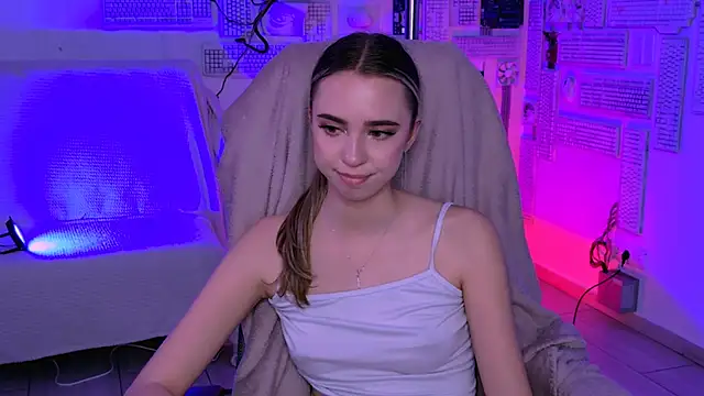 KimPorins online show from April 2026 12:23:01 PM