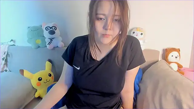 minji snow online show from February 2026 01:06:02 PM