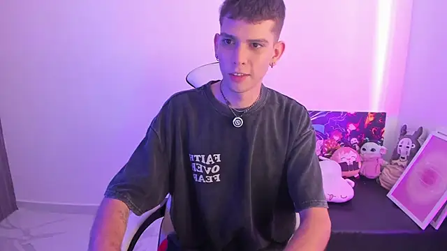 Snapshot of Jasson___ chatting on December 2025 02:23:01 PM Jasson online show from December 2025 02:23:01 PM