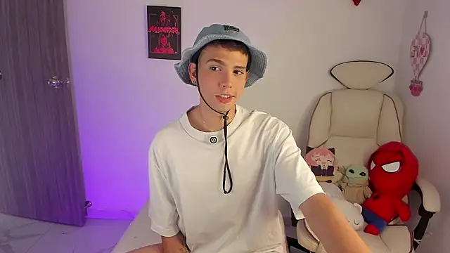 Jasson    online show from March 2026 07:10:02 PM