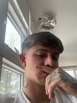 Snapshot of Jason_offizell chatting on February 2026 02:04:02 PM Jason offizell online show from February 2026 02:04:02 PM