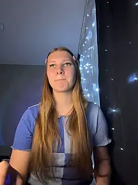 Snapshot of nelli_lux_ chatting on December 2025 08:36:02 PM nelli lux online show from December 2025 08:36:02 PM