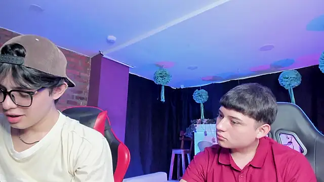 HotThreesoome online show from March 2026 12:42:02 PM