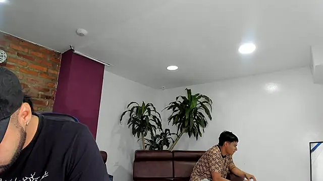 Snapshot of HotThreesoome chatting on December 2025 01:32:02 PM HotThreesoome online show from December 2025 01:32:02 PM