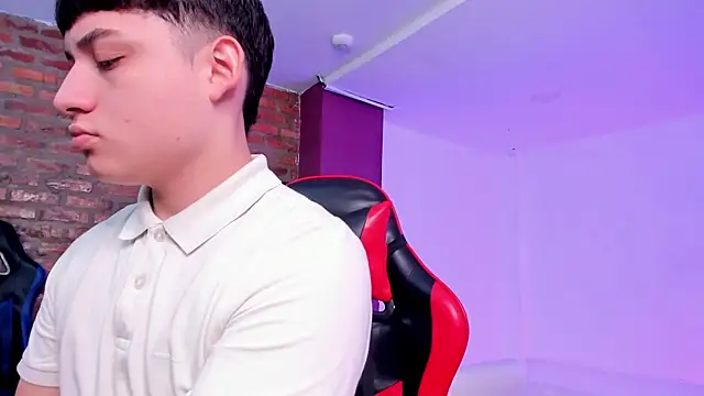 HotThreesoome online show from March 2026 12:07:02 PM