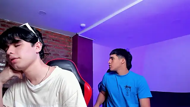 HotThreesoome online show from March 2026 12:31:02 PM