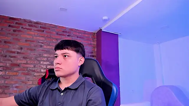 HotThreesoome online show from March 2026 12:47:01 PM