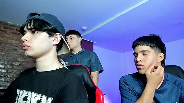 HotThreesoome online show from March 2026 12:24:01 PM