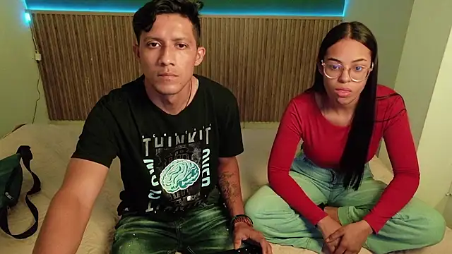 Snapshot of Violet_and_Dylan chatting on December 2025 12:11:01 PM Violet and Dylan online show from December 2025 12:11:01 PM