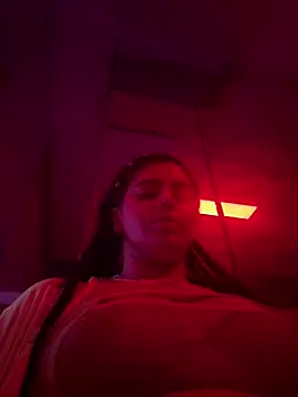 Diamondmiss77 online show from July 2026 10:32:02 PM