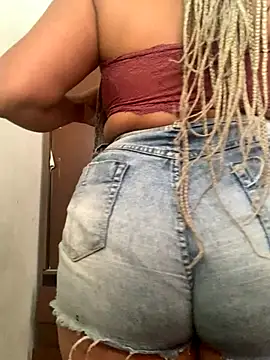 Snapshot of CorujinhaSafada chatting on December 2025 11:49:01 AM CorujinhaSafada online show from December 2025 11:49:01 AM