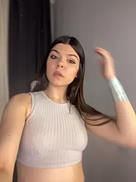 kira seduce online show from December 2025 02:26:02 PM