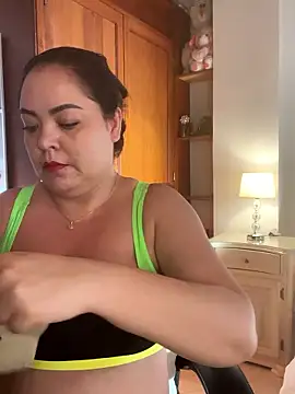 EmiHarrys online show from January 2026 10:03:02 PM