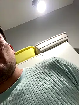 CharlyAlfa22 online show from December 2025 09:37:02 PM