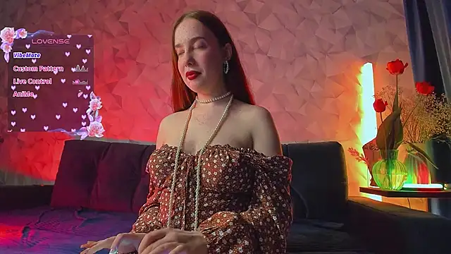 moon siren online show from May 2026 08:23:01 PM