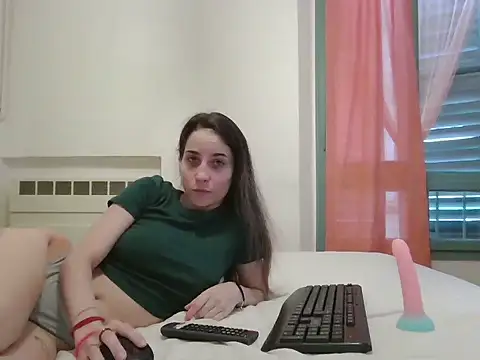 cristinalore online show from July 2026 04:04:02 PM
