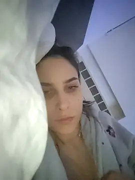 Snapshot of cristinalore chatting on December 2025 05:44:01 PM cristinalore online show from December 2025 05:44:01 PM