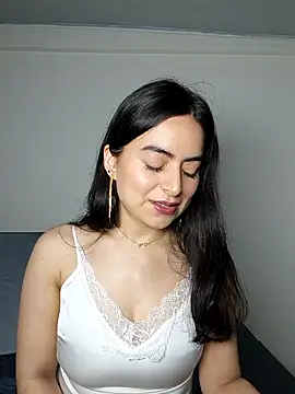 Snapshot of saasha_Petit chatting on March 2026 10:52:02 AM saasha Petit online show from March 2026 10:52:02 AM