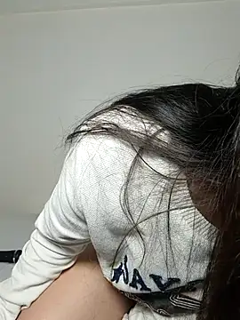 saasha Petit online show from February 2026 10:33:01 AM