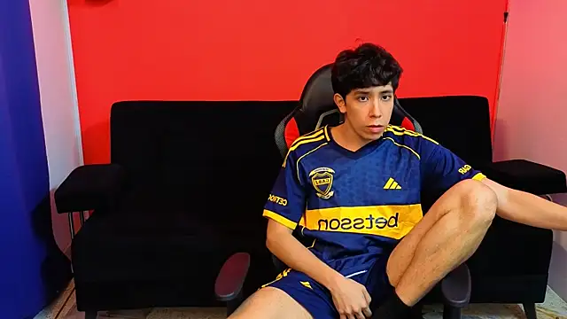 Neo Twink online show from December 2025 07:07:02 PM