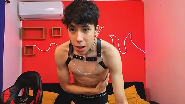 Neo Twink online show from February 2026 12:12:01 PM