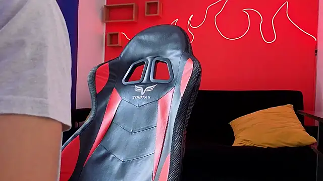 Neo Twink online show from March 2026 07:02:02 PM