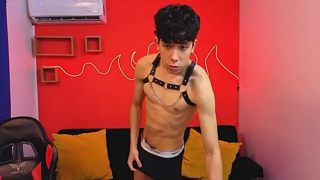 Neo Twink online show from February 2026 07:14:01 PM