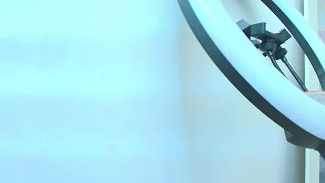 AprillRoss online show from December 2025 12:30:03 PM