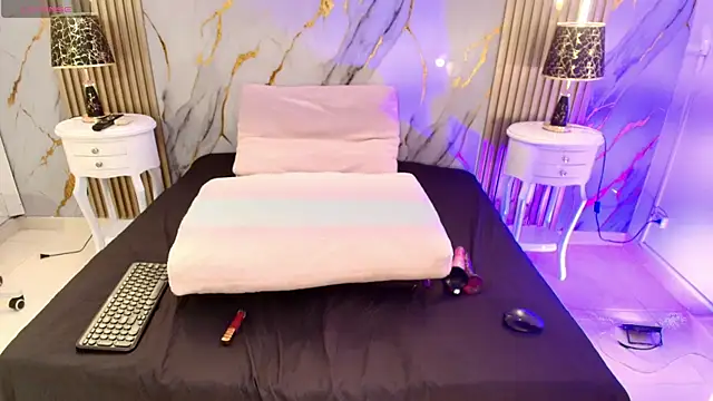 AprillRoss online show from April 2026 12:41:01 PM