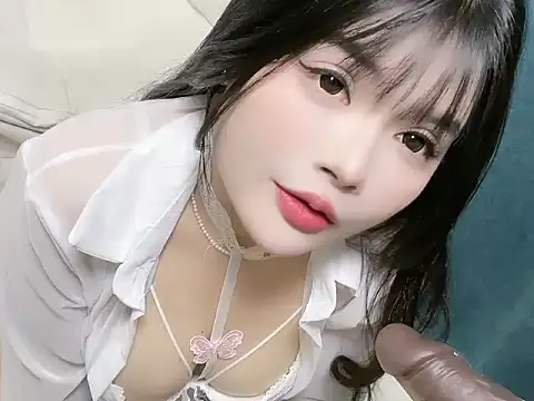 guaiguai-1713 online show from December 2025 11:49:01 AM